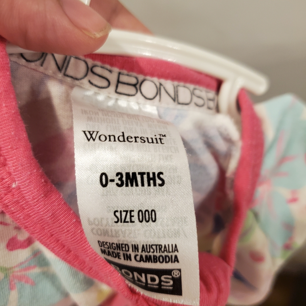 Bonds 0-3 Month Wondersuit - Picture 2 of 3